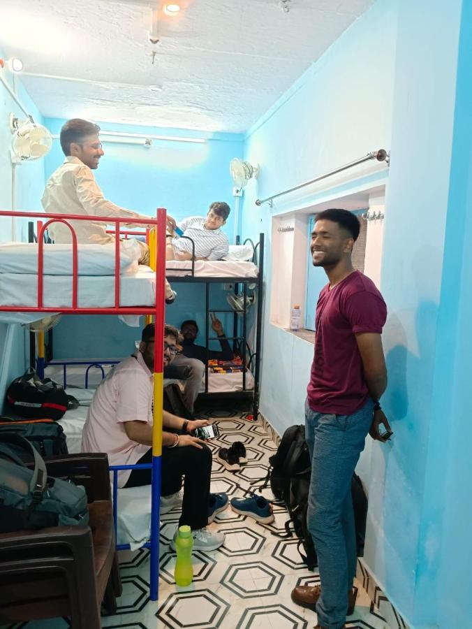 Sankardev Guest House D24 35 Benares Buitenkant foto