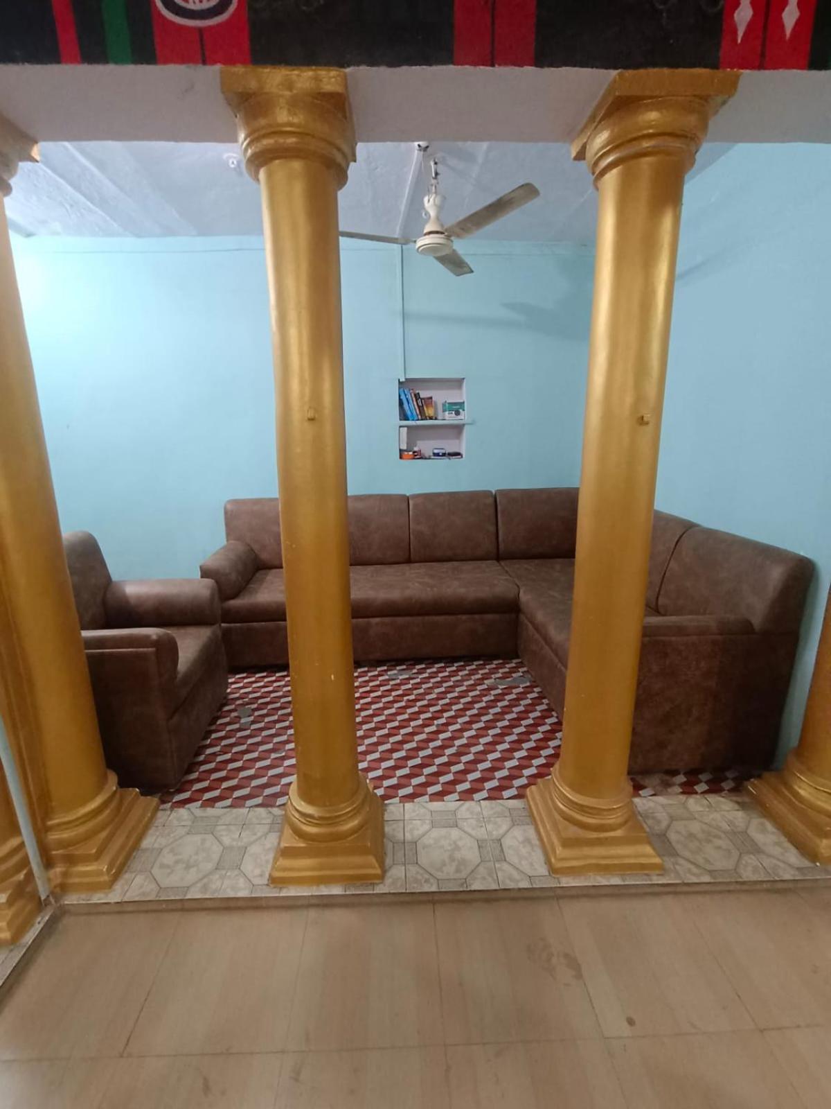 Sankardev Guest House D24 35 Benares Buitenkant foto